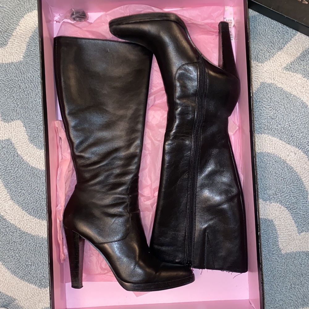 Black Leather Heeled Boots